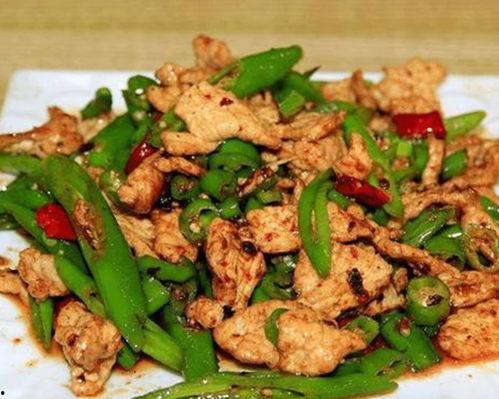 娱乐吃瓜酱辣椒炒肉视频,带你领略美食与娱乐的完美融合